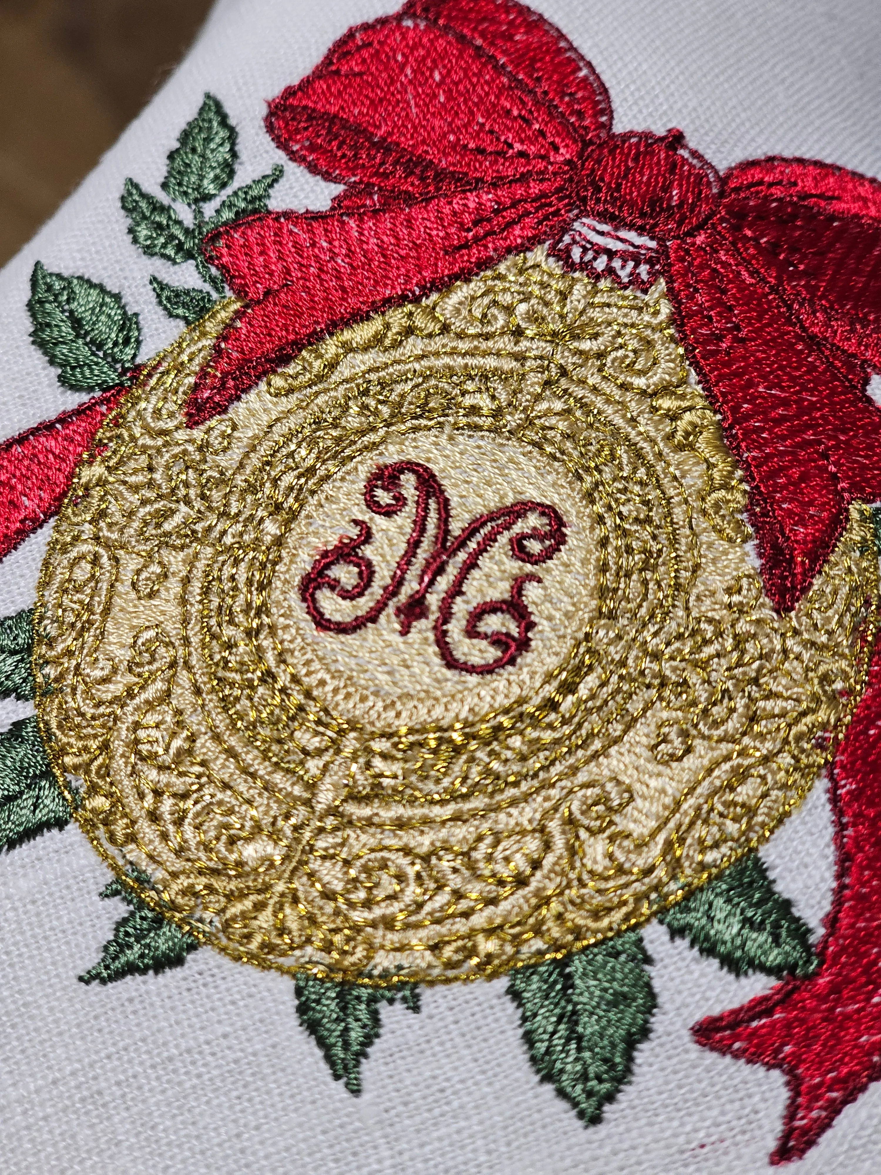 #109 | Golden Ornament | Personalized | Linen napkins