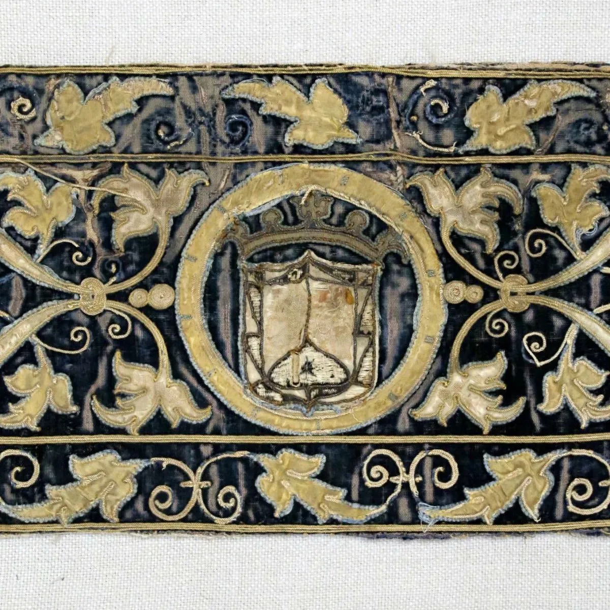 16th c. Band of Three Panels