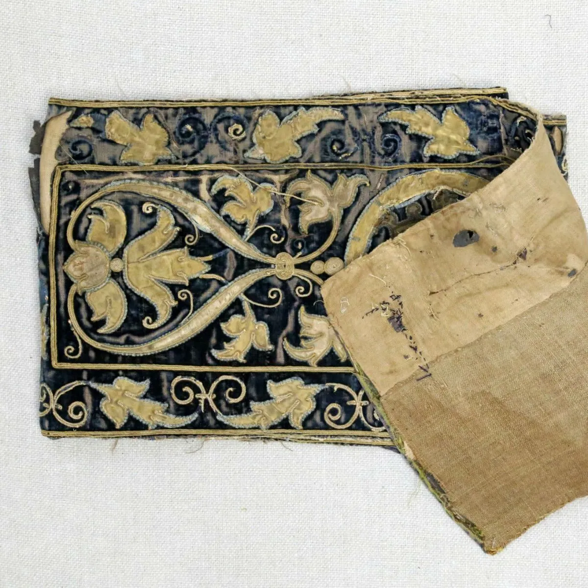 16th c. Band of Three Panels