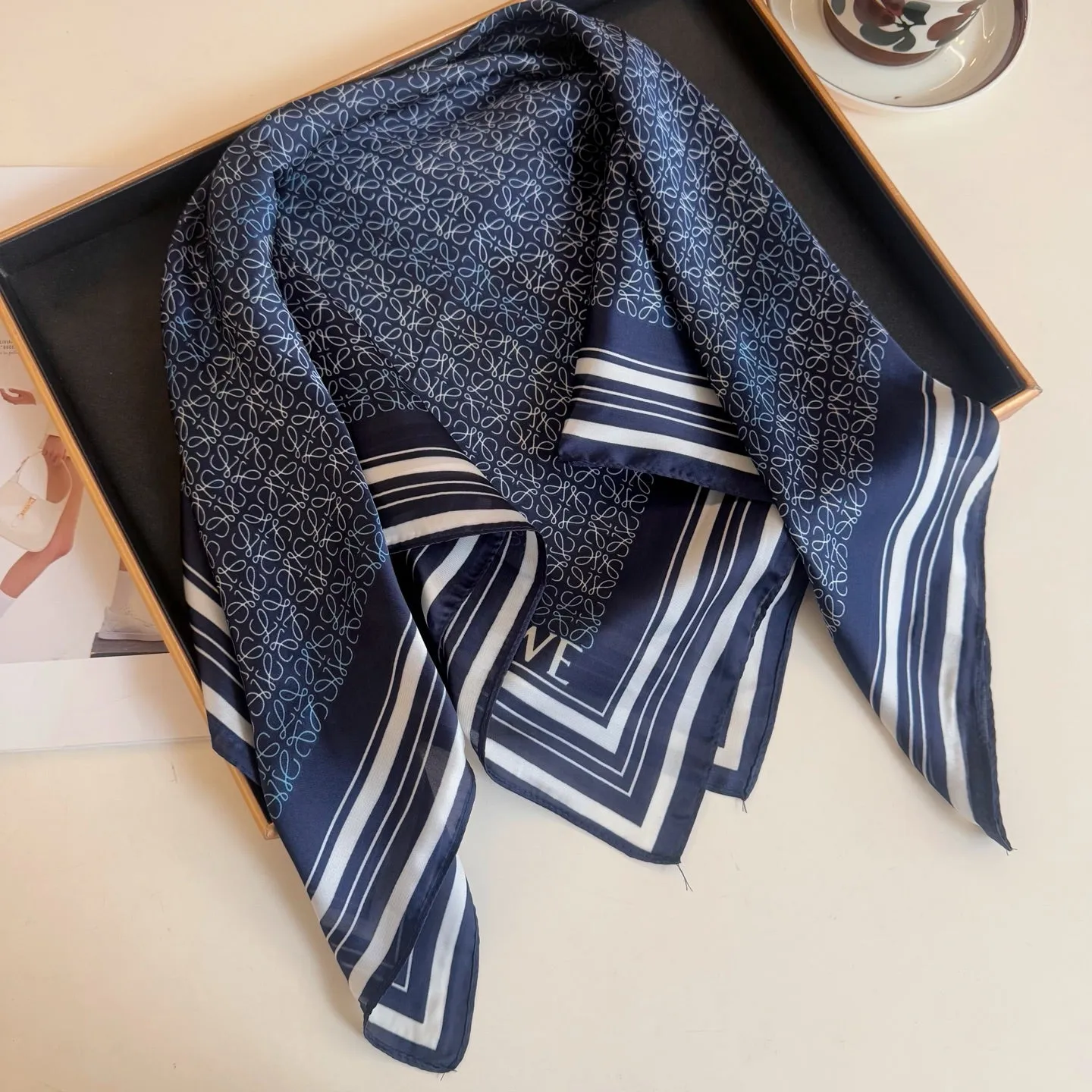 3 colors new silk satin peplum small square scarf