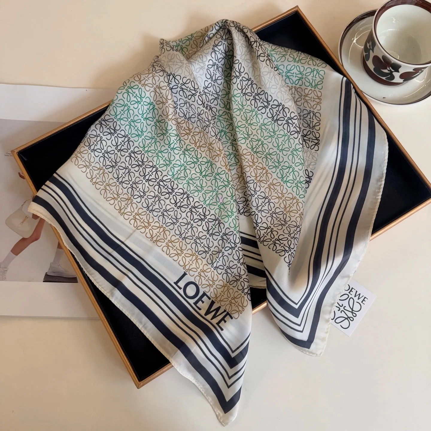 3 colors new silk satin peplum small square scarf
