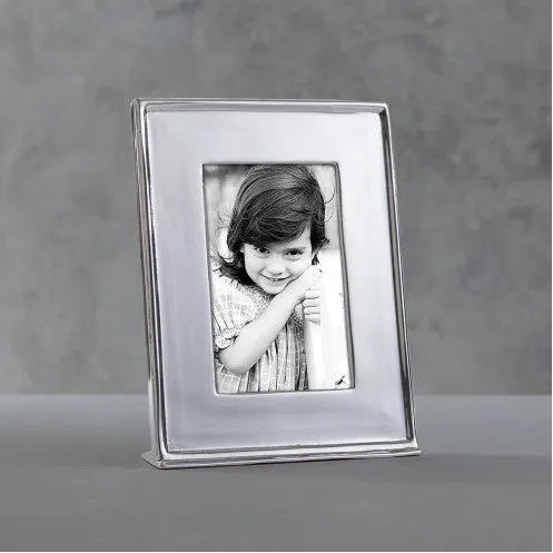 Beatriz Ball Jason 4x6 Frame