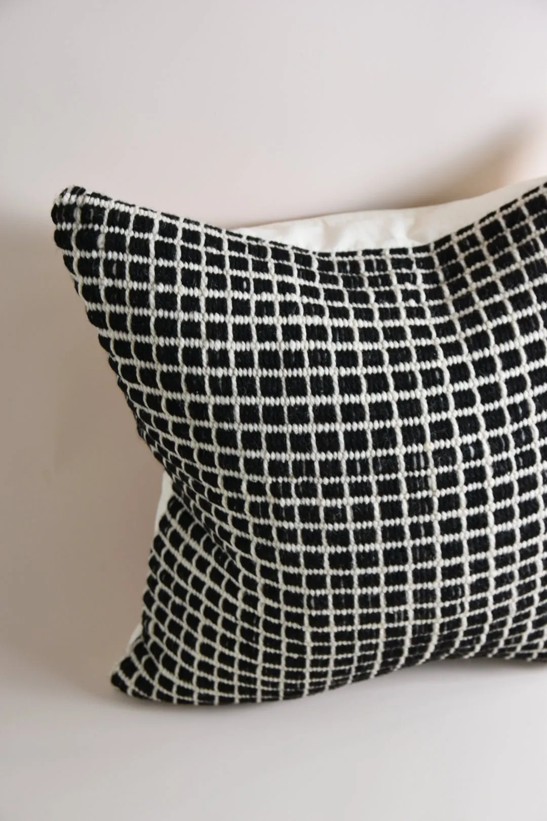 Black Honeycomb Wool Pillow (Reversible)