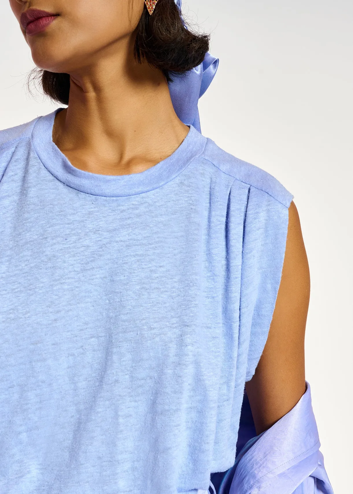 Blue linen sleeveless T-shirt