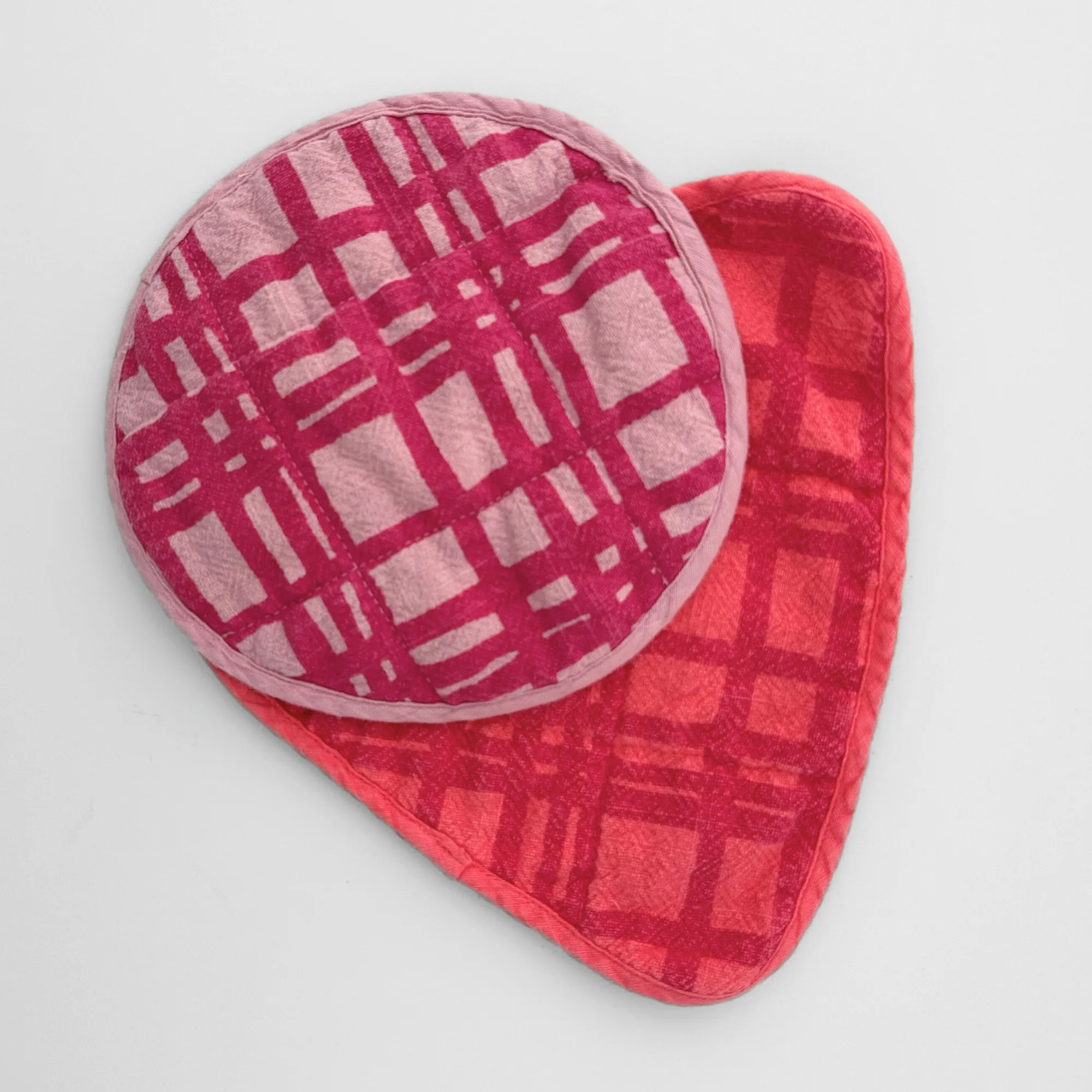 Circle Potholder - Darby - Barbie Pink - Pink Frosting