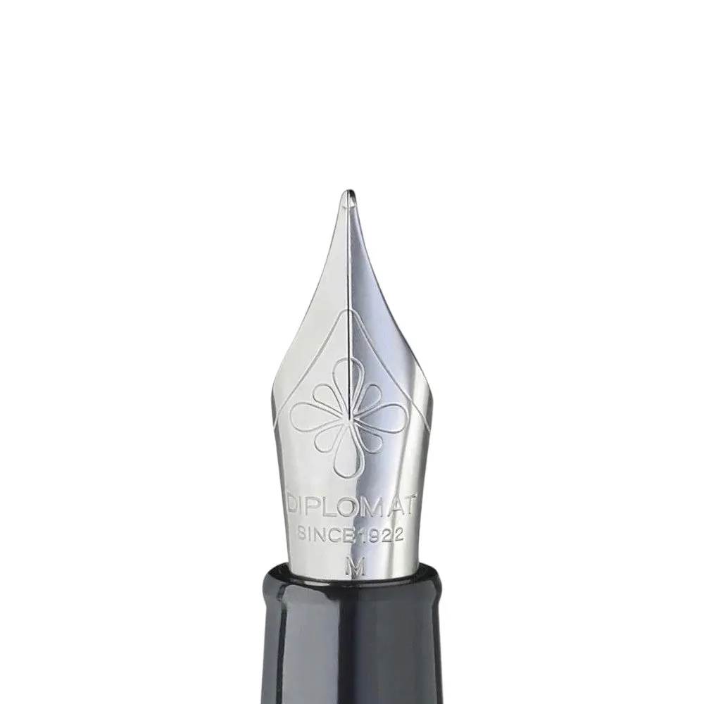 Diplomat Traveller Fountain Pen - Medium Nib - Choose Finish