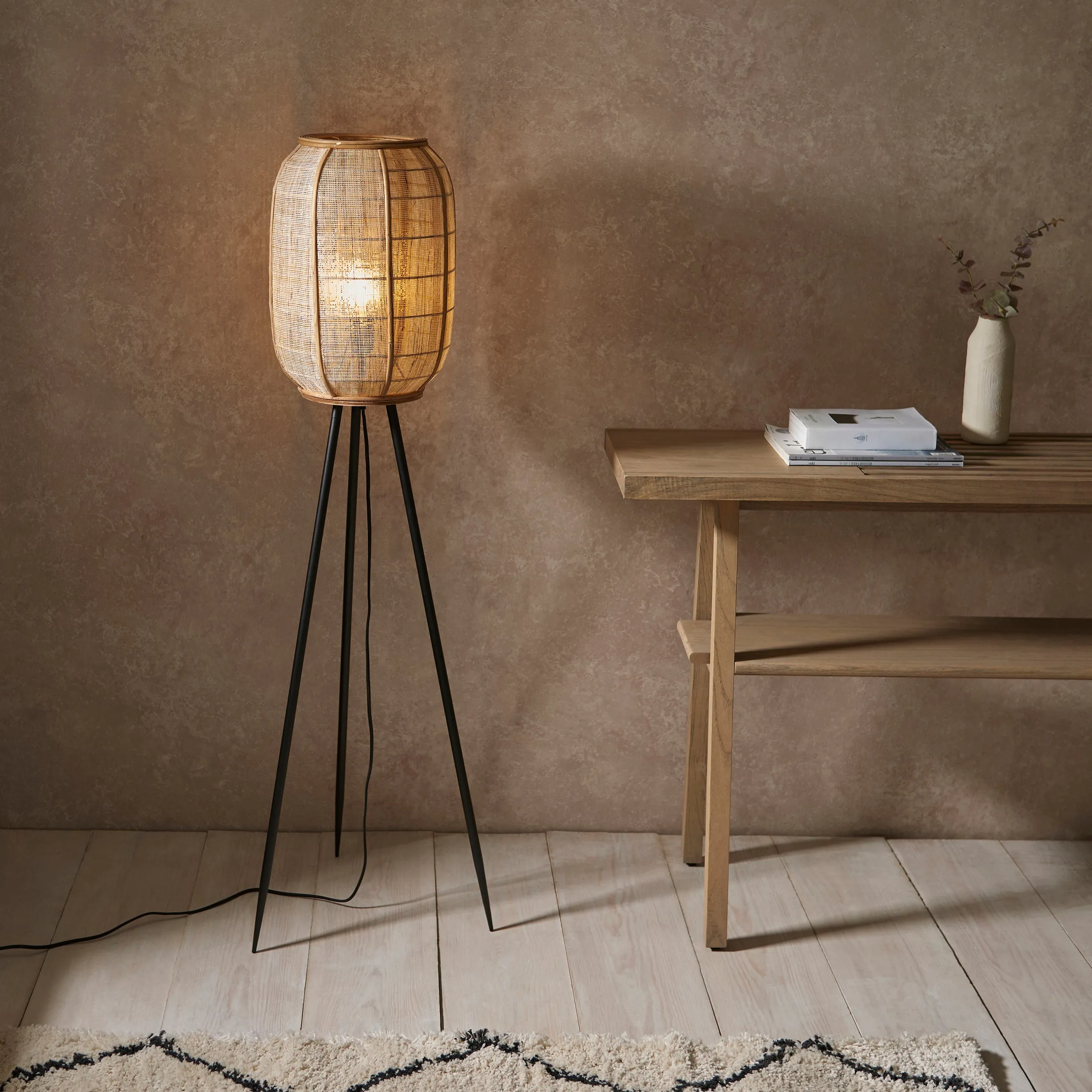 Endon 101687 Zaire 1lt Floor Natural linen, natural bamboo & matt black 10W LED E27 (Required)