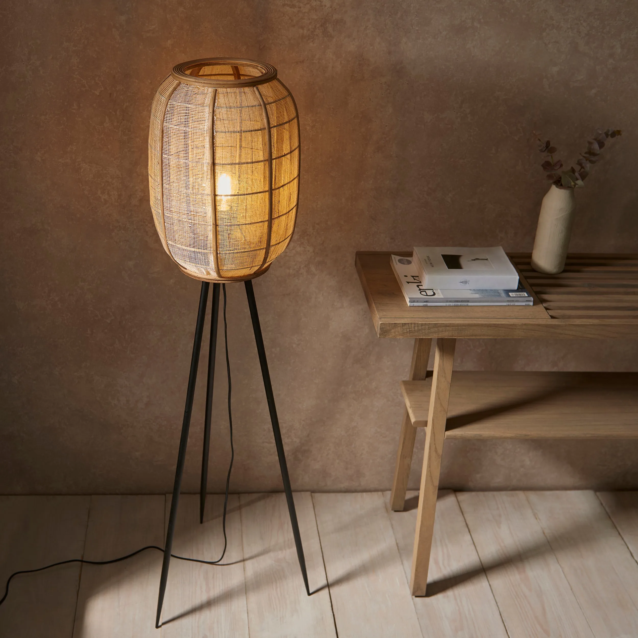 Endon 101687 Zaire 1lt Floor Natural linen, natural bamboo & matt black 10W LED E27 (Required)