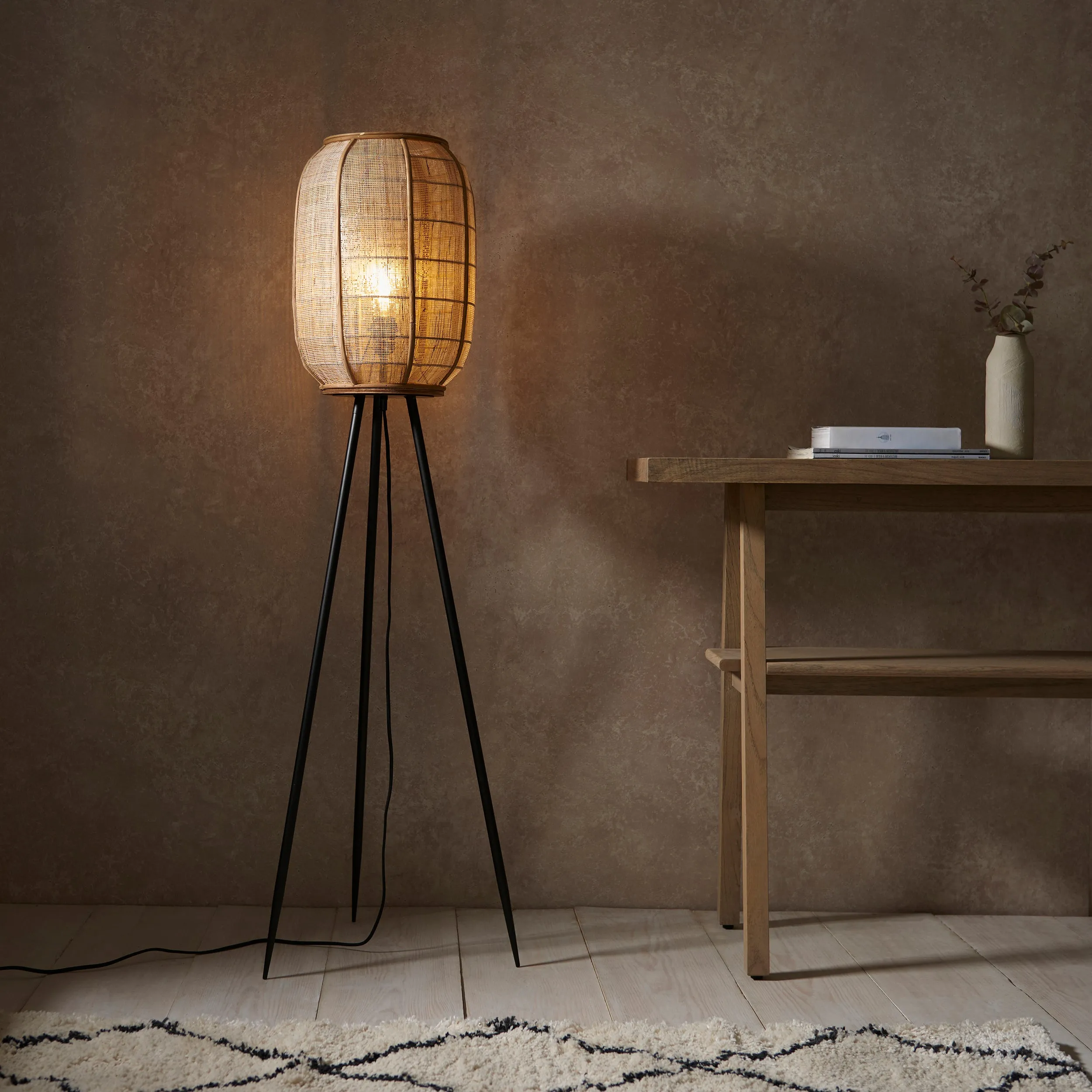 Endon 101687 Zaire 1lt Floor Natural linen, natural bamboo & matt black 10W LED E27 (Required)