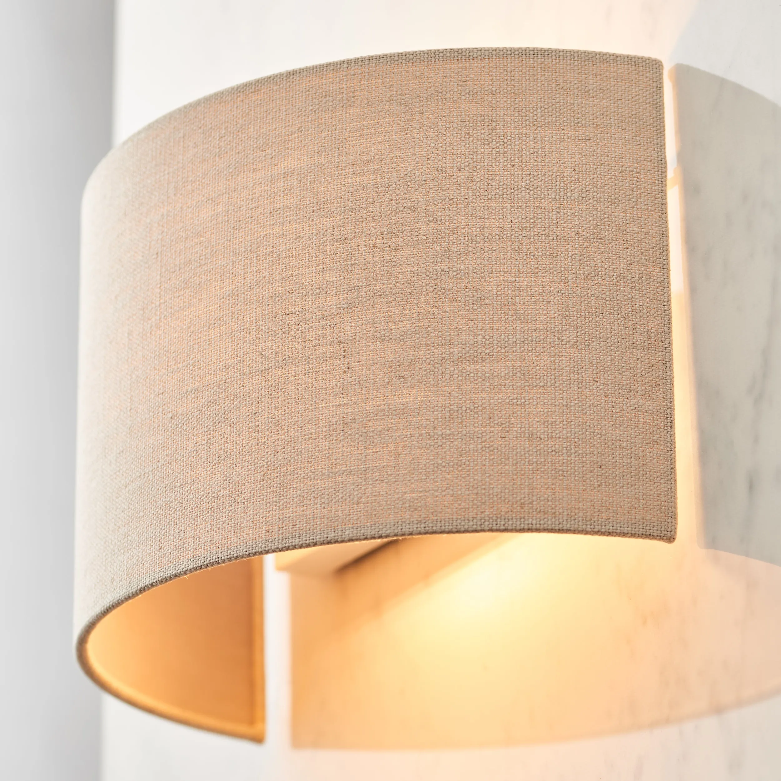 Endon 70335 Obi 1lt Wall Natural linen 40W E27 GLS (Required)