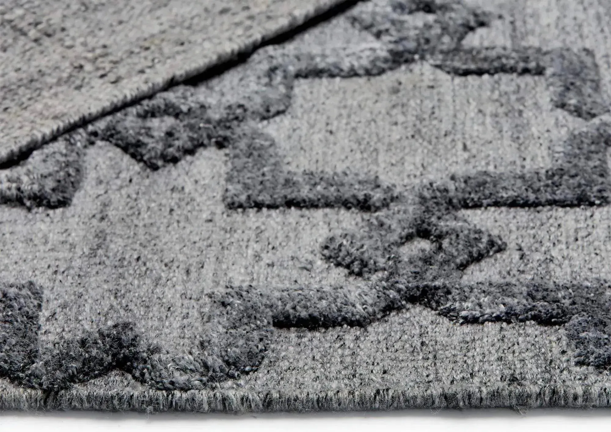 Estelle Trellis Grey Modern Silk Rug