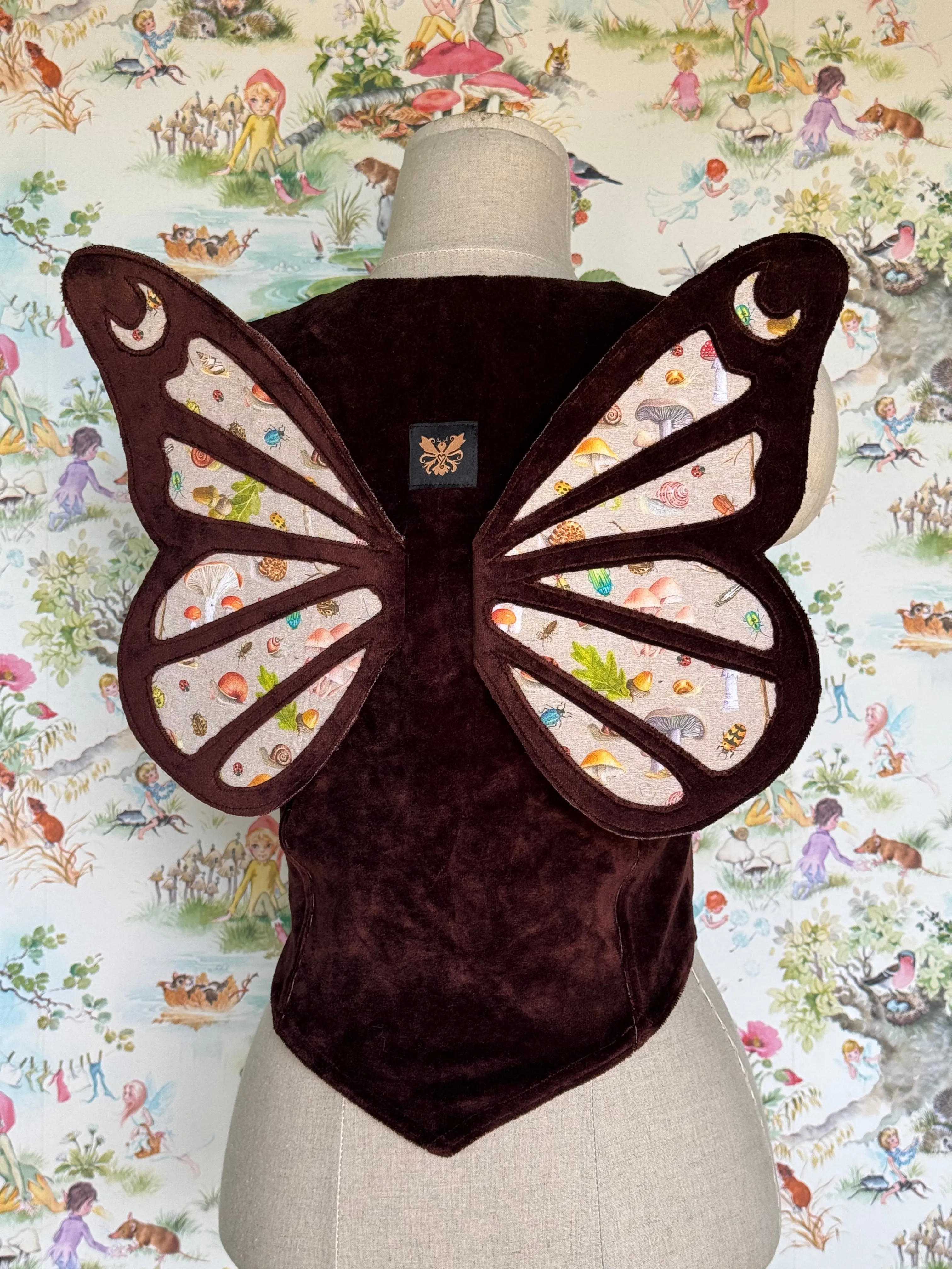 Faewing Vest in Treebark