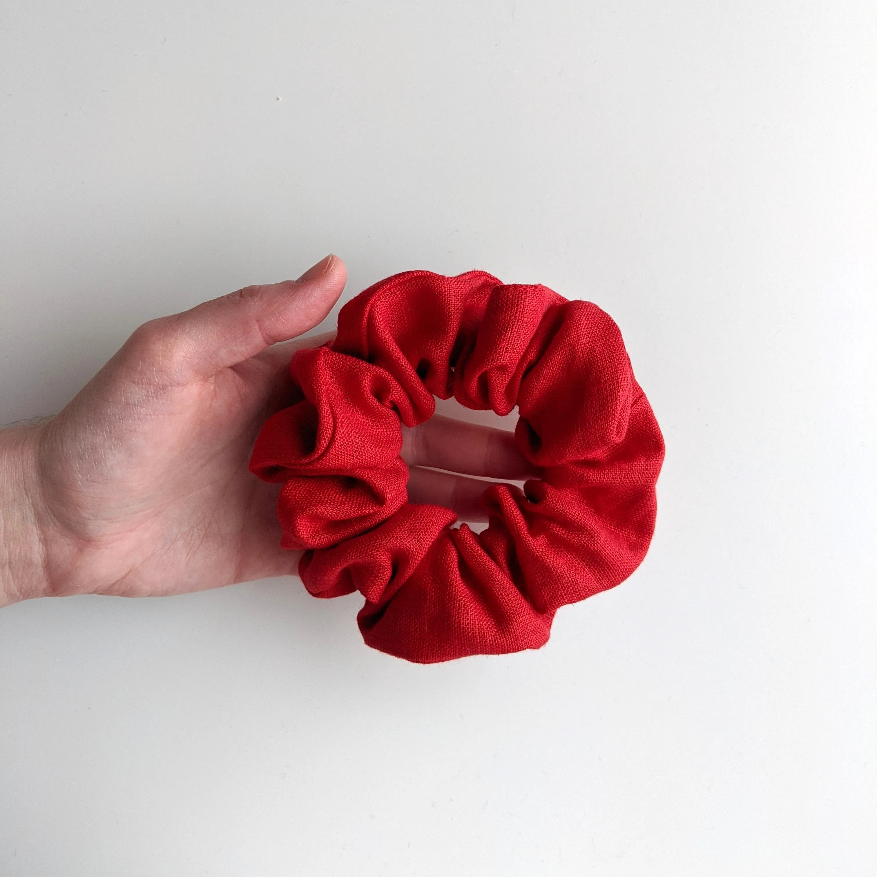 First Campaign SS20 Linen Scrunchie (Poppy)