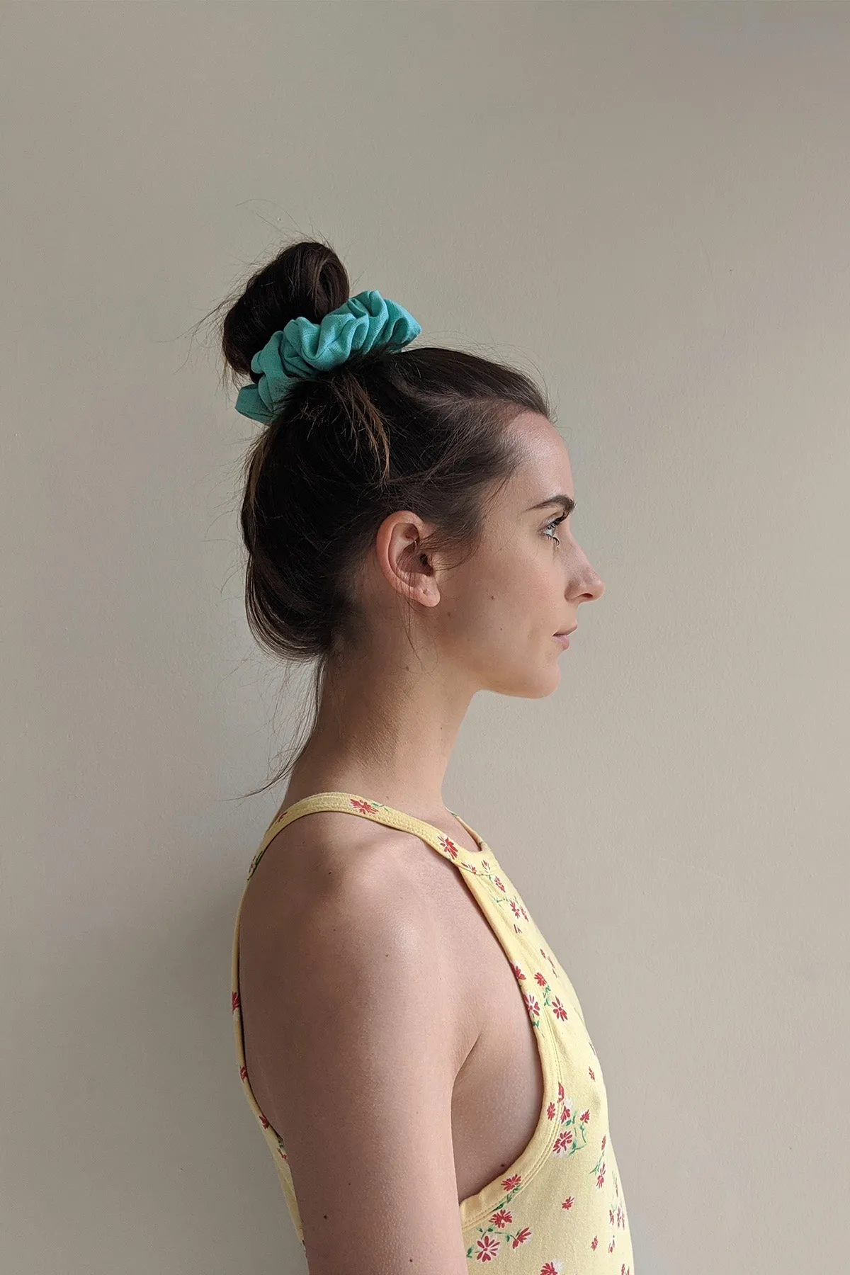 First Campaign SS20 Linen Scrunchie (Spearmint)
