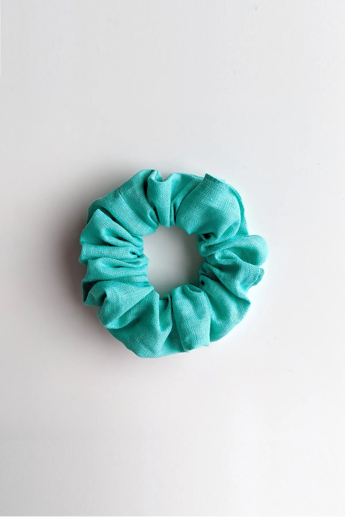 First Campaign SS20 Linen Scrunchie (Spearmint)