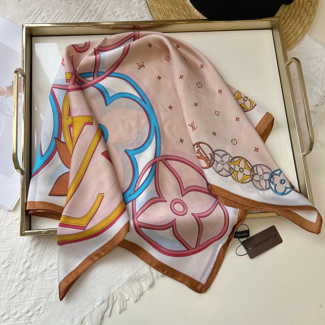 four-leaf clover new silk satin small square scarf