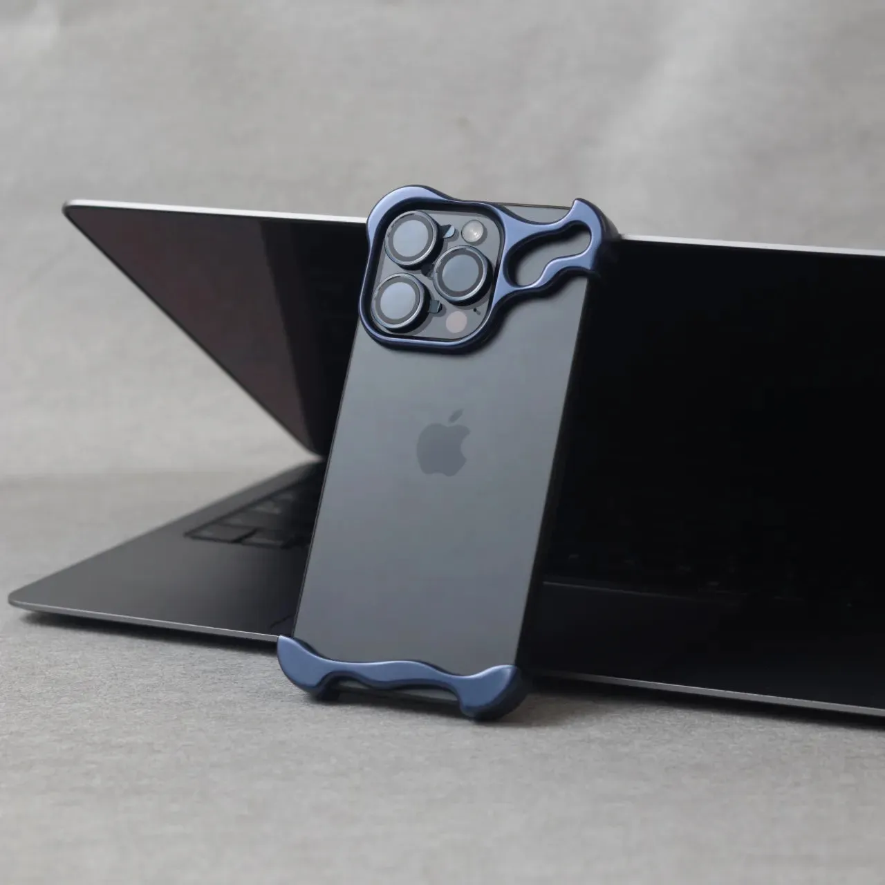 Frameless Aluminum Alloy Metal Corner Pad Case With Lens Protective Film For iPhone