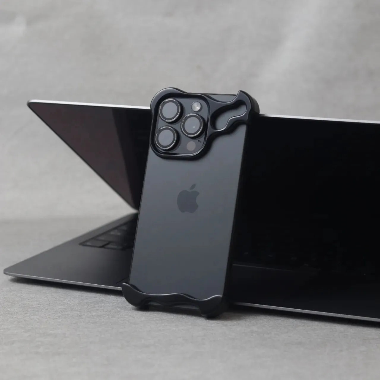 Frameless Aluminum Alloy Metal Corner Pad Case With Lens Protective Film For iPhone