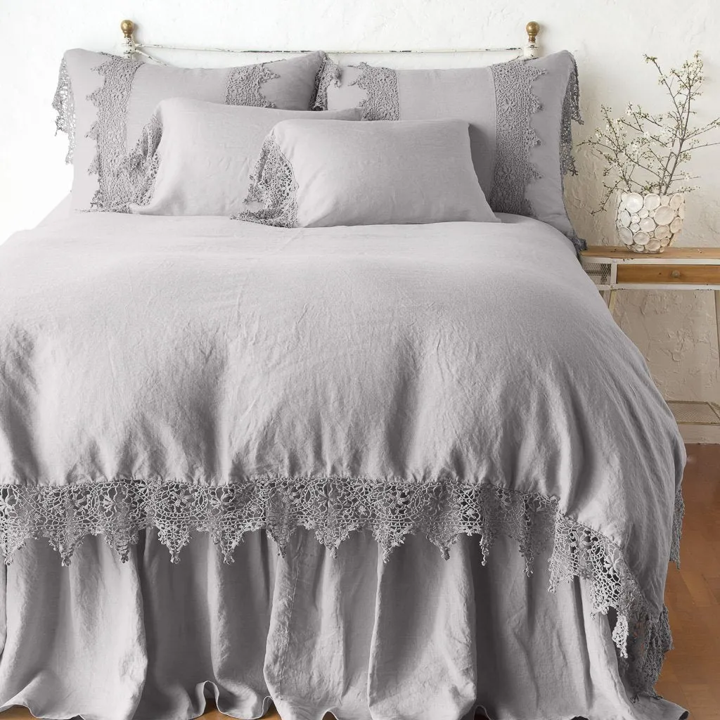 Frida Pillowcase (Single)