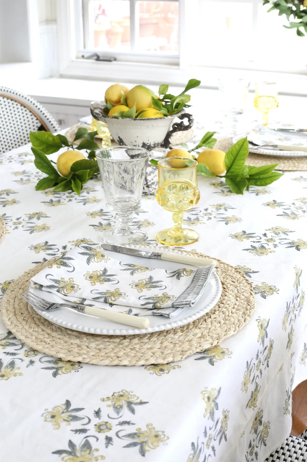 Garden Yellow and Gray Tablecloth - Cotton | Linen Blend