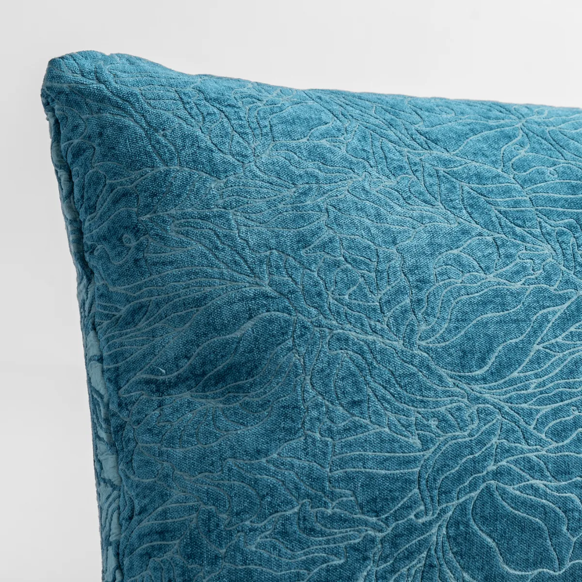 Georgia Throw Pillow