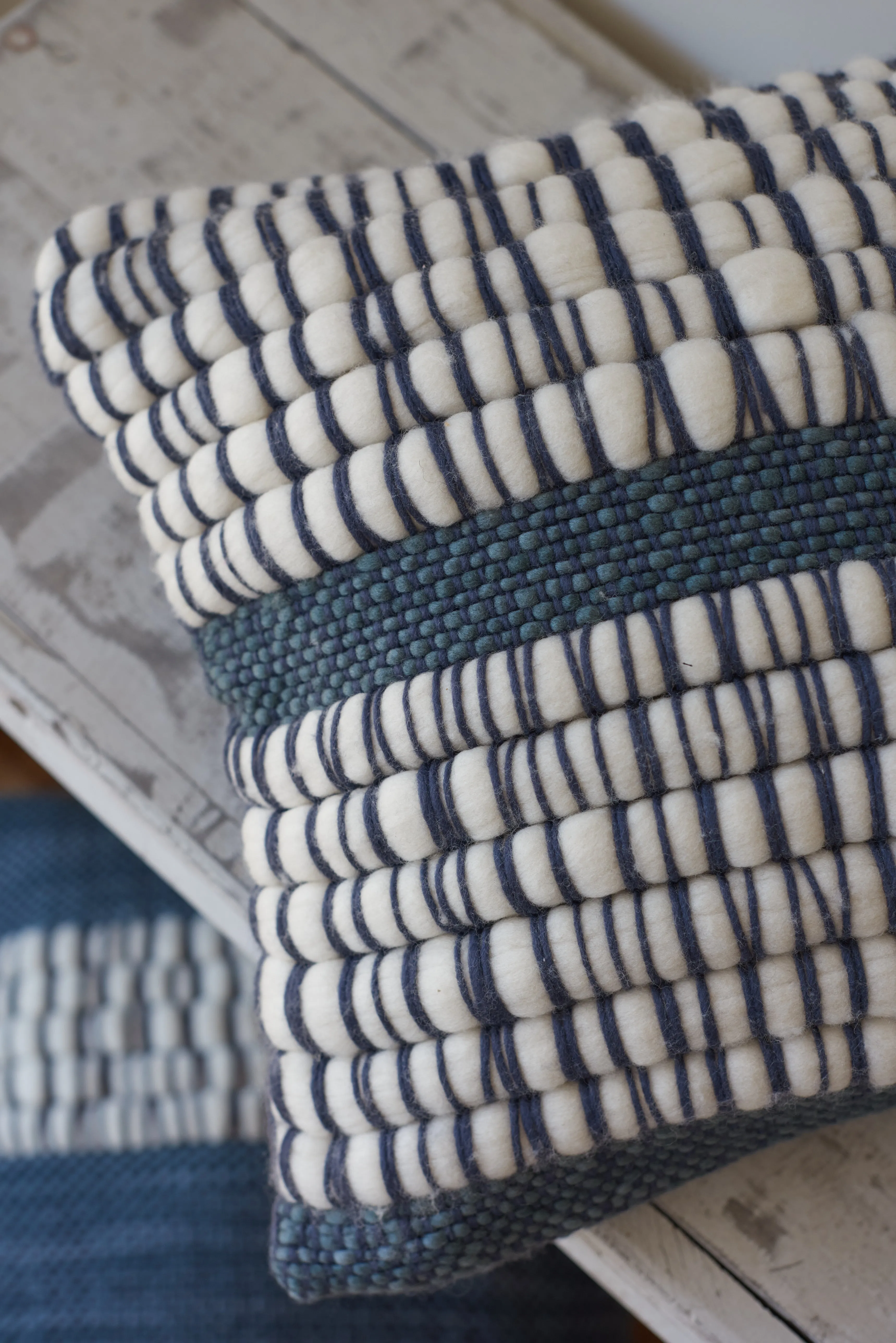 Grey Pillow Cover Hand Weaving in Merino Wool Mista 14x19