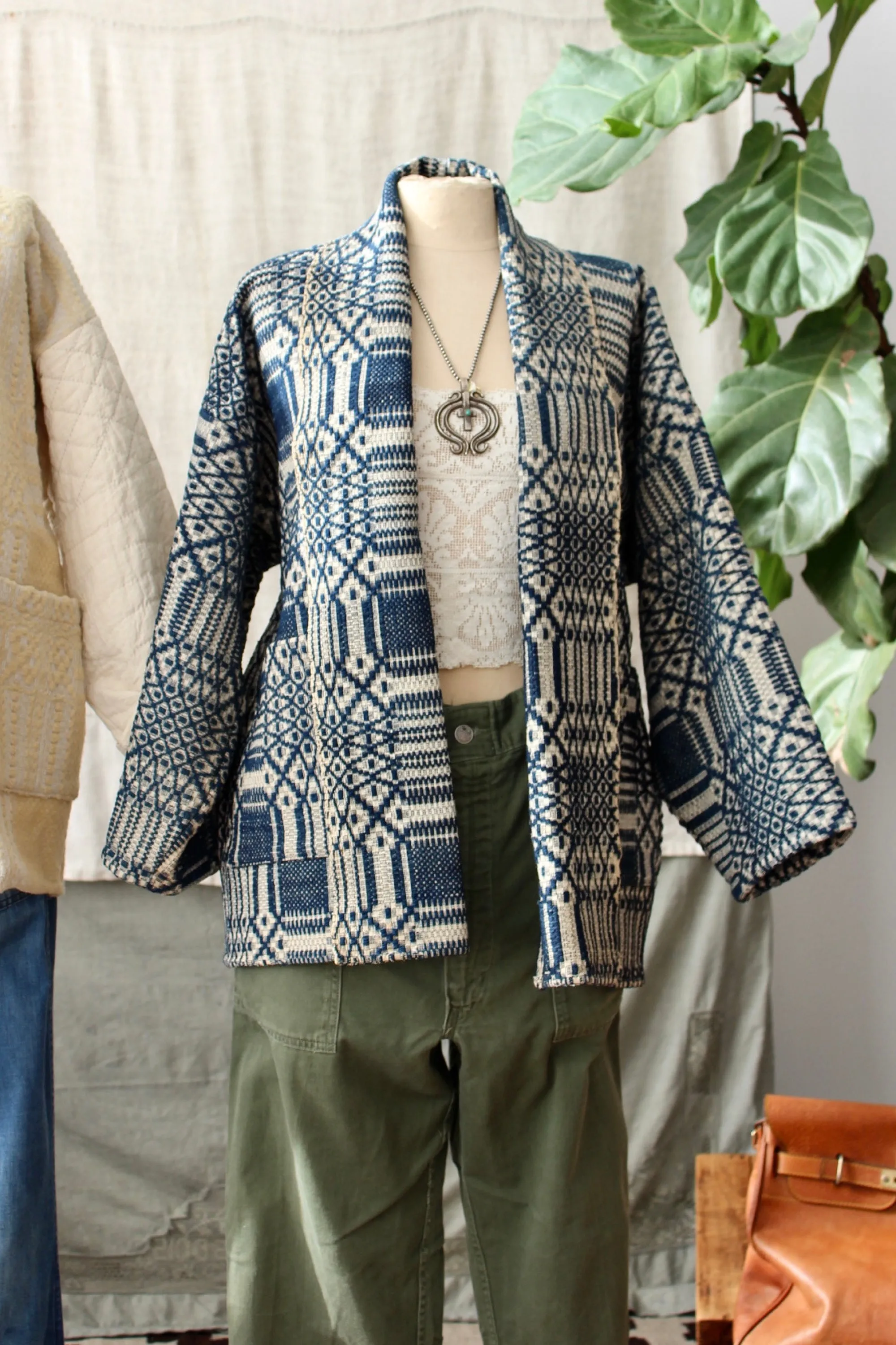 HF155 The Highlands Foundry Heirloom Cream/Navy Coverlet Coat
