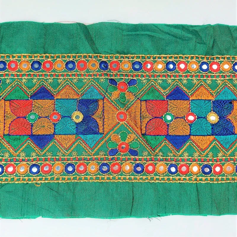 Indian embroidered saree border - Banarasi border