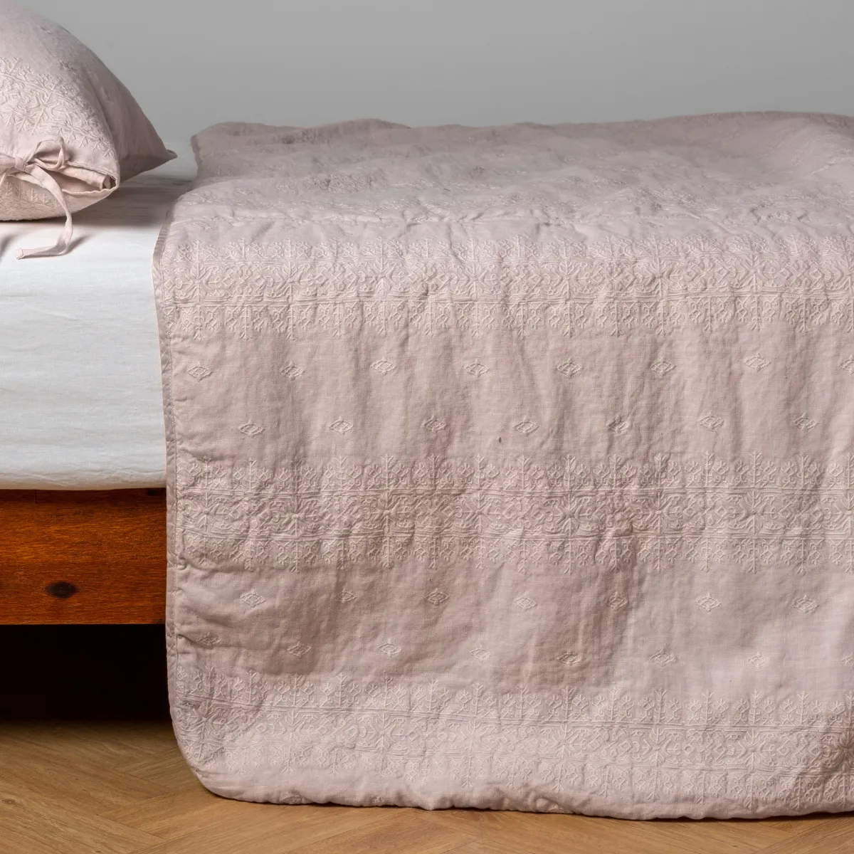 Ines Bedspread