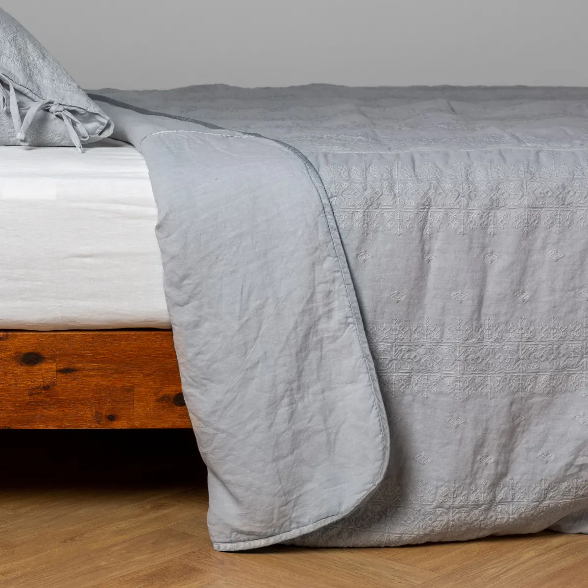 Ines Bedspread