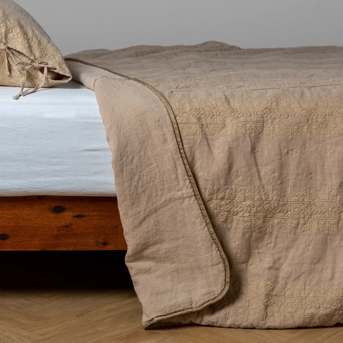 Ines Bedspread