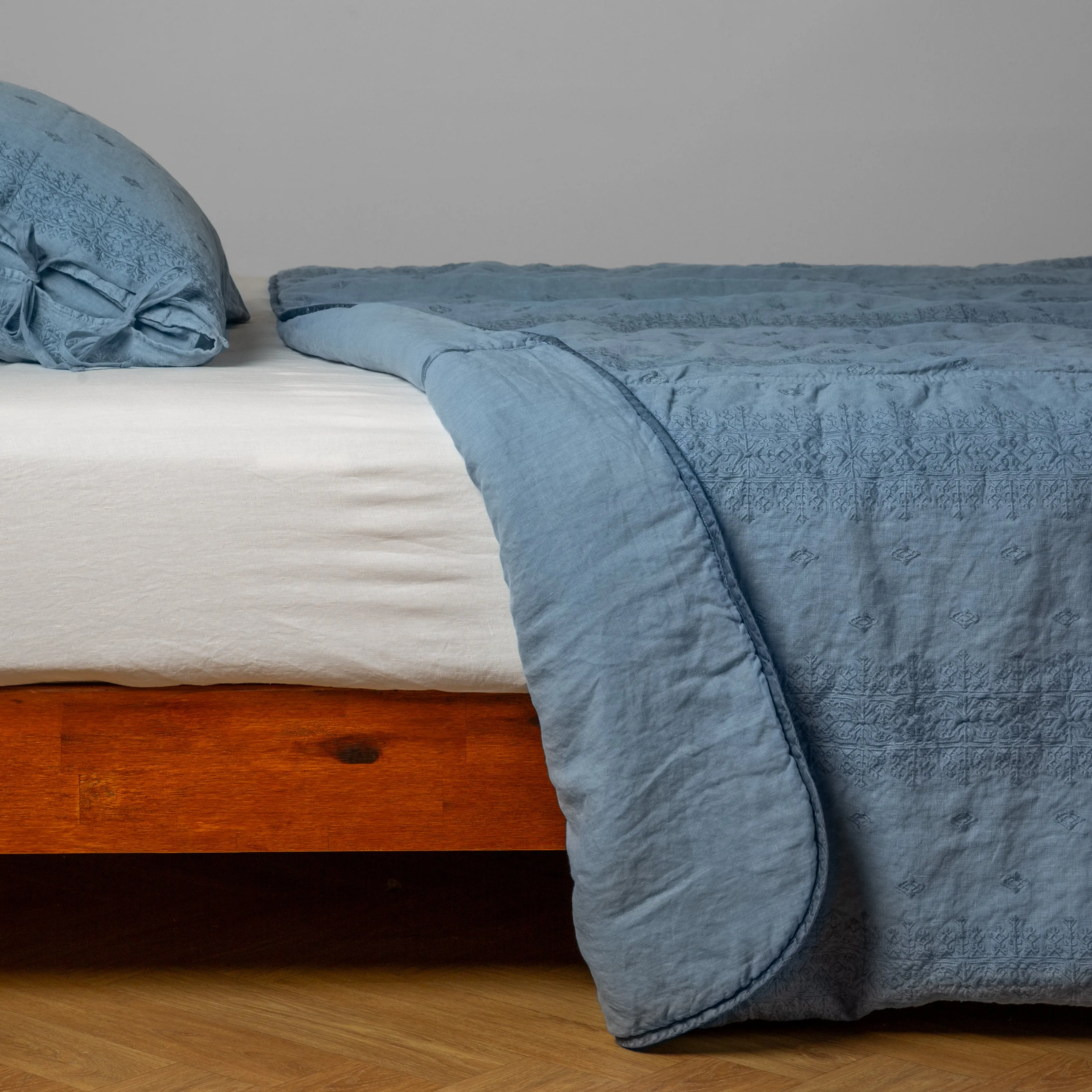 Ines Bedspread