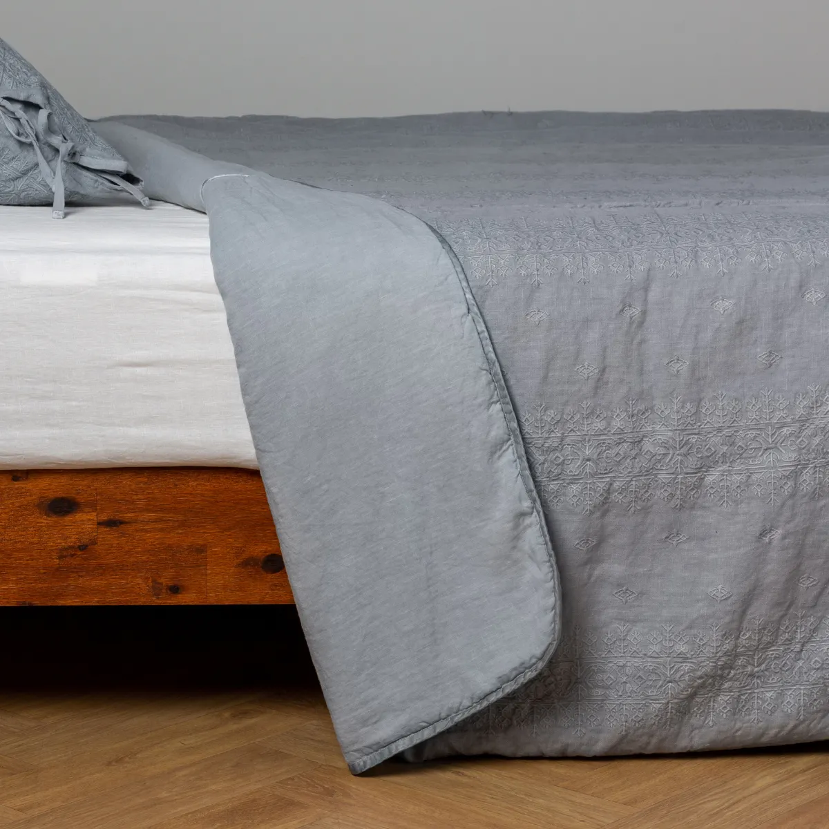 Ines Bedspread