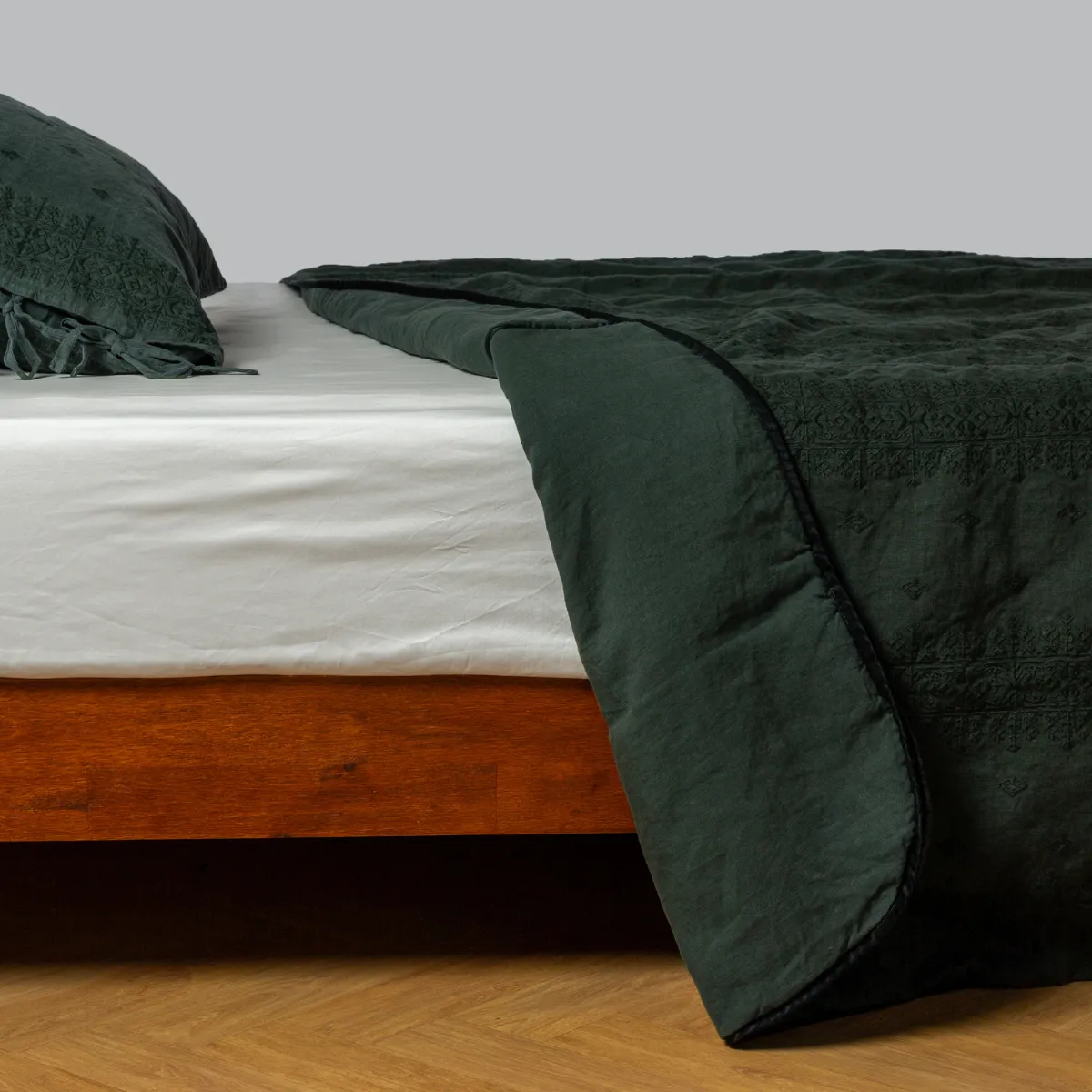 Ines Bedspread