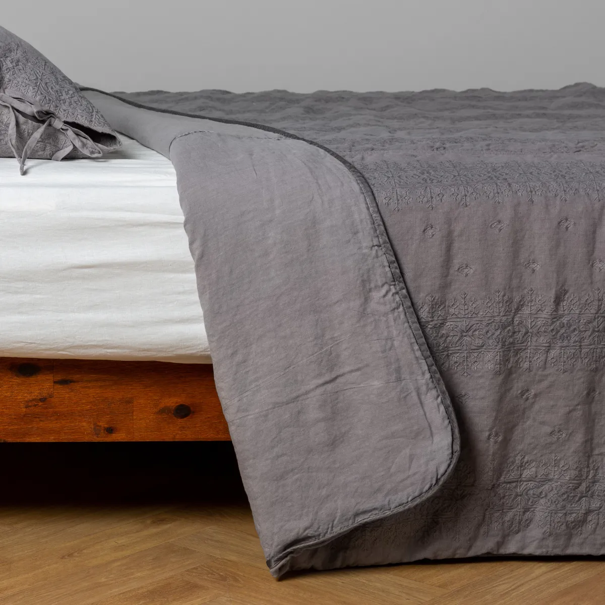 Ines Bedspread