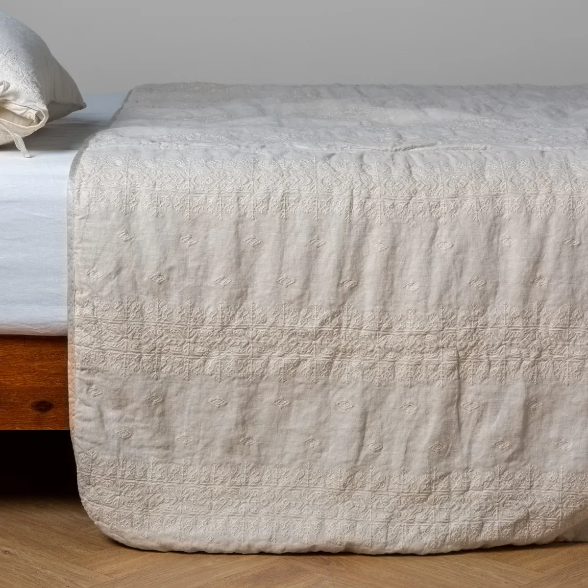 Ines Bedspread
