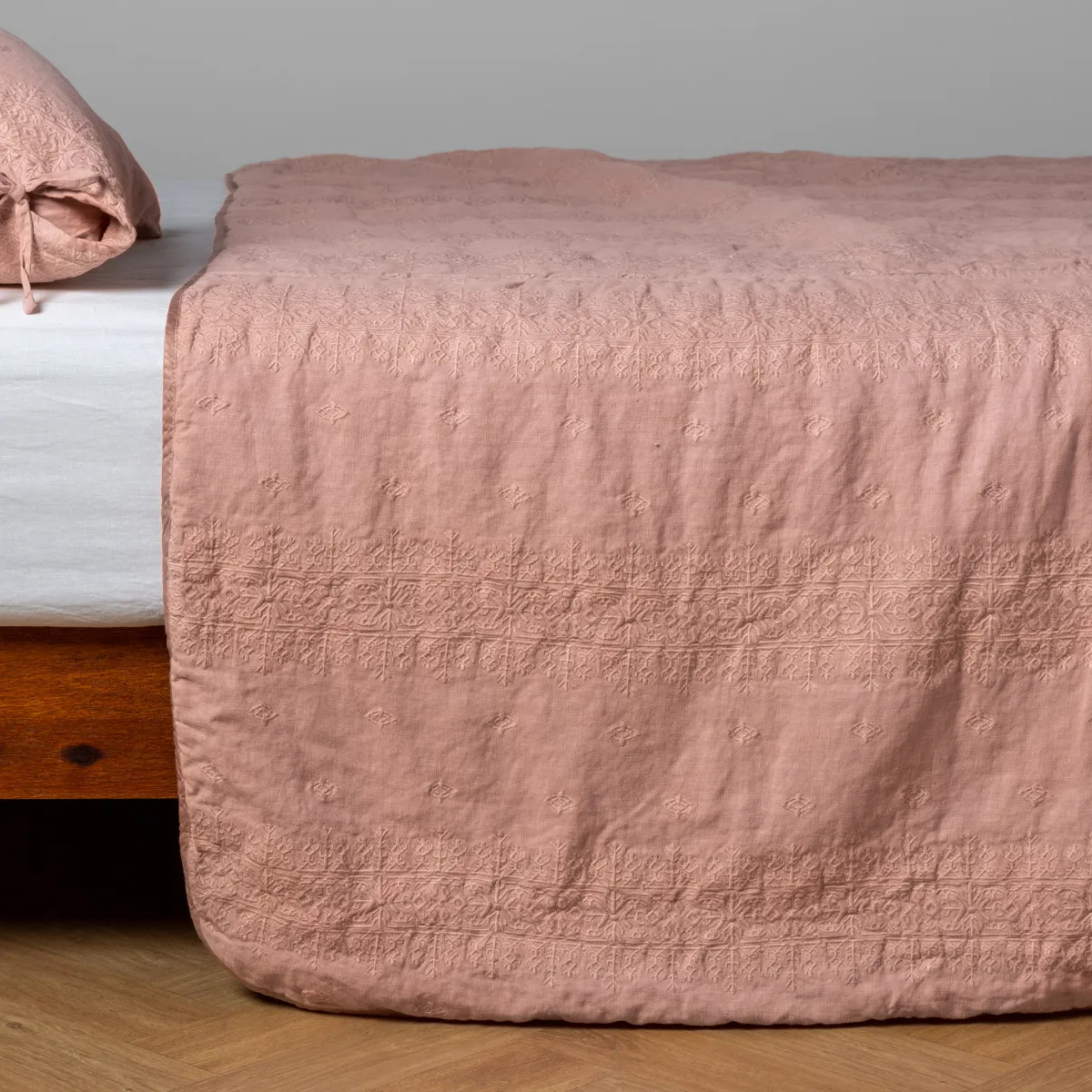 Ines Bedspread