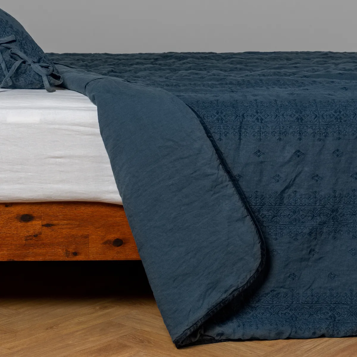Ines Bedspread
