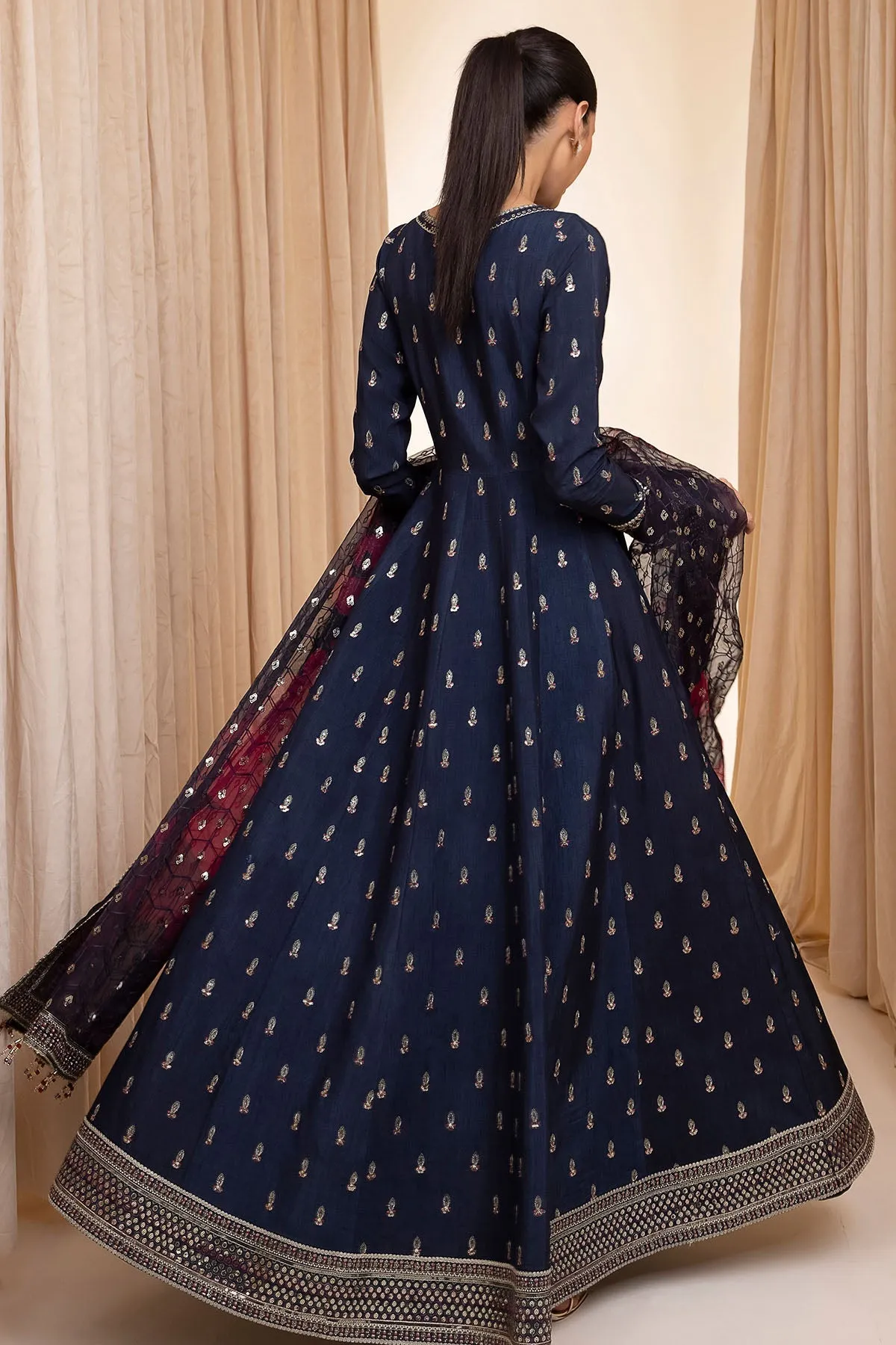 JAZMIN | FORMALS '23 | EMBROIDERED RAW SILK UR-7005