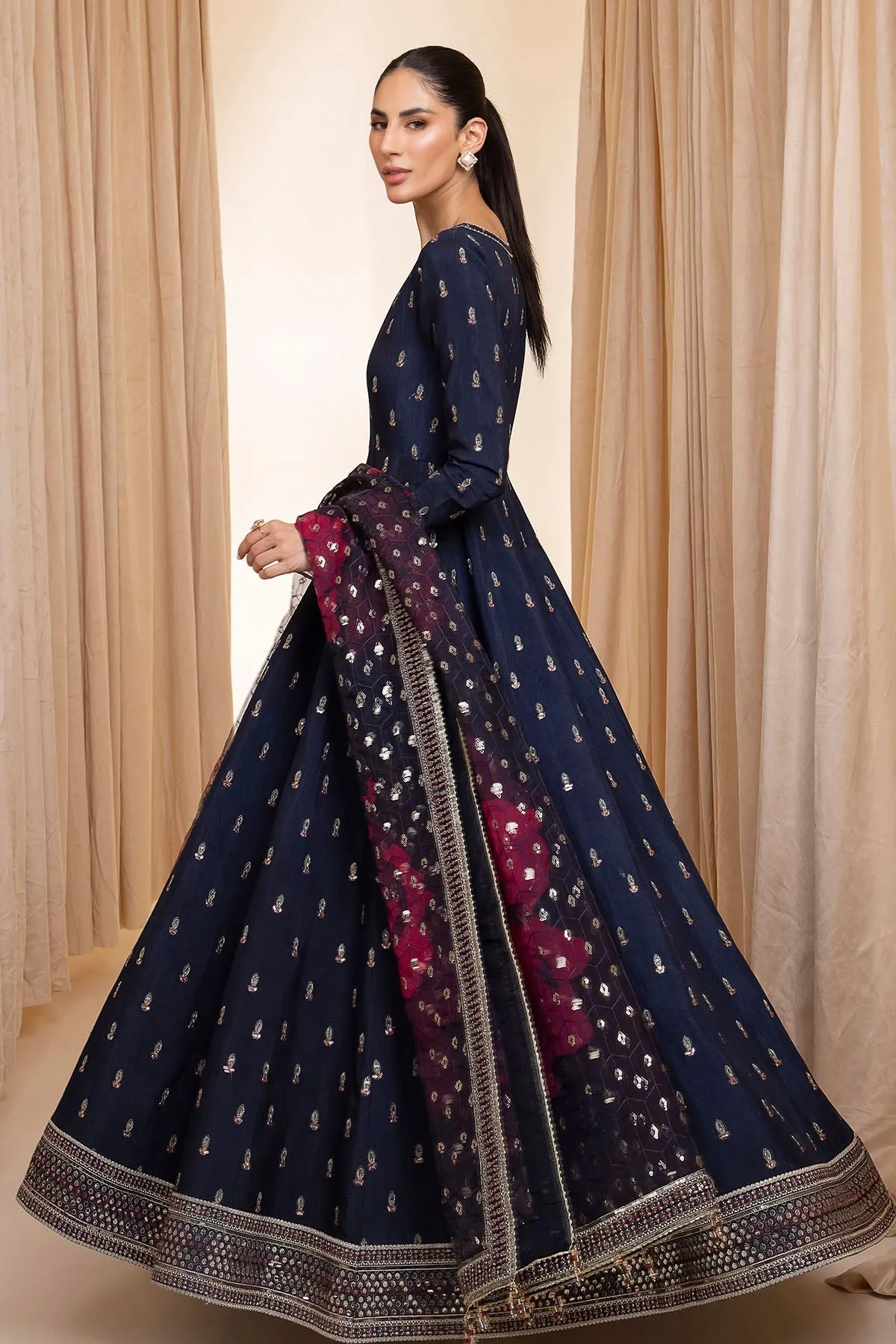 JAZMIN | FORMALS '23 | EMBROIDERED RAW SILK UR-7005