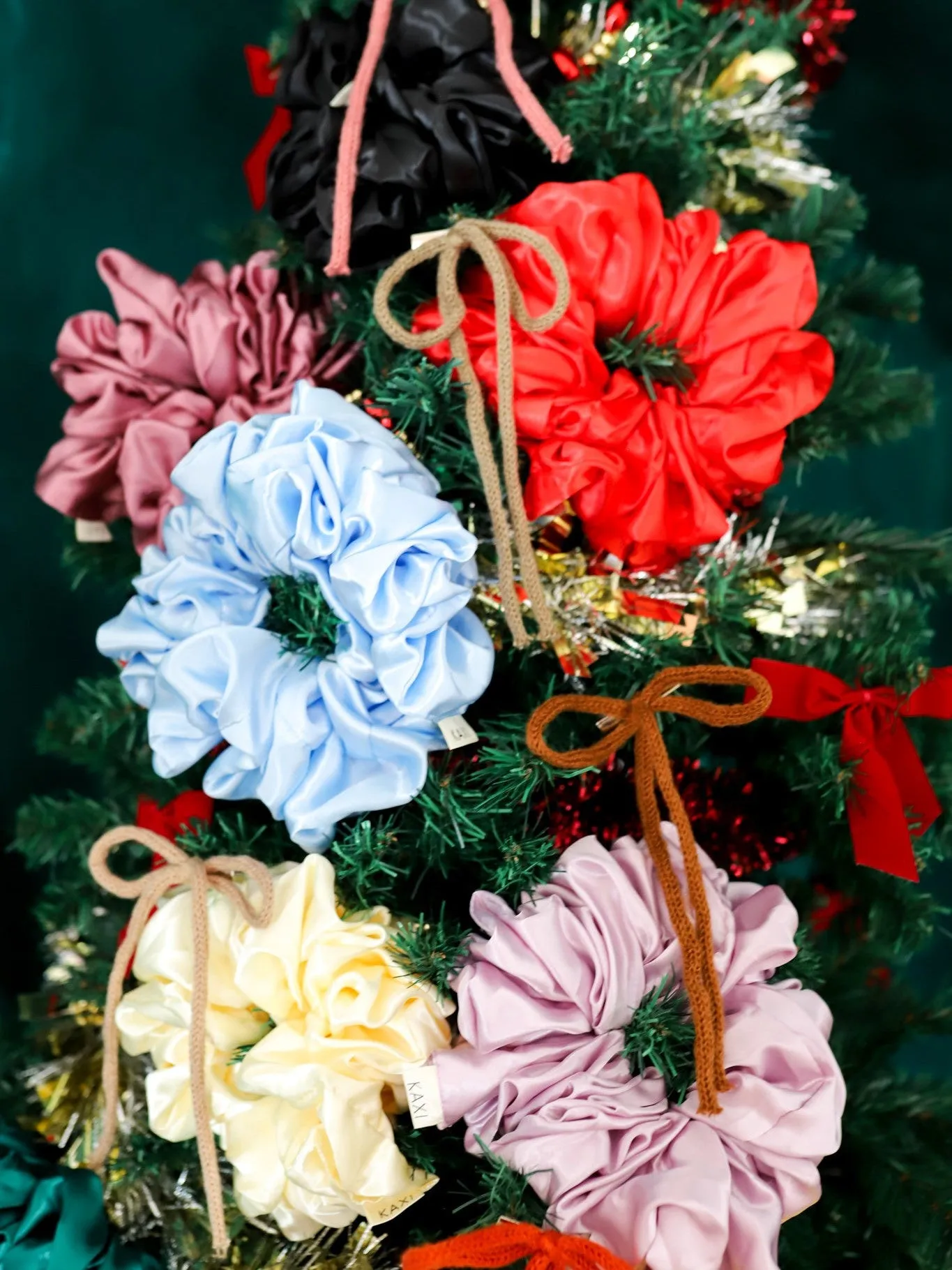 JUMBO SLEEP SILK/SATIN SCRUNCHIES