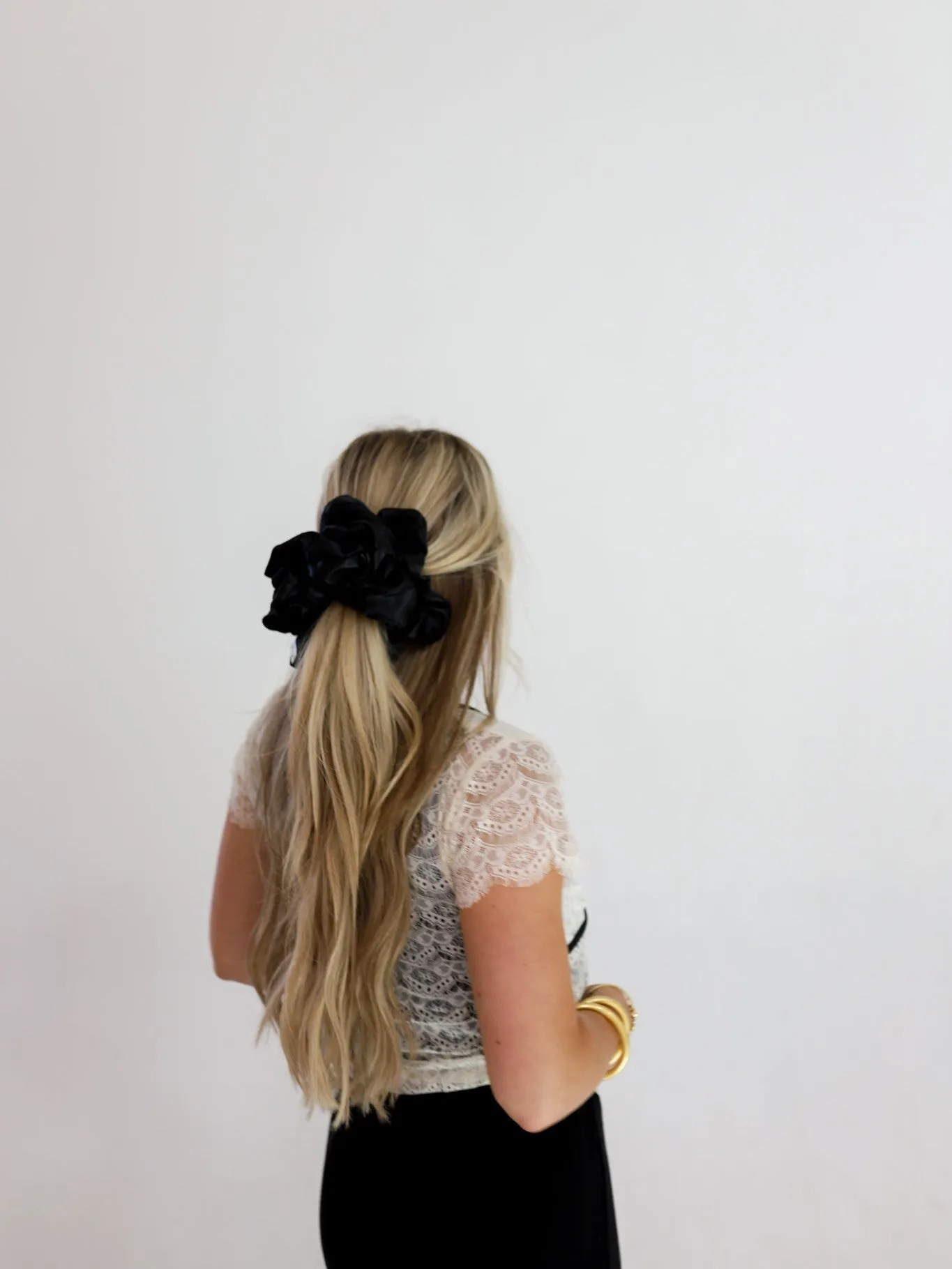 JUMBO SLEEP SILK/SATIN SCRUNCHIES