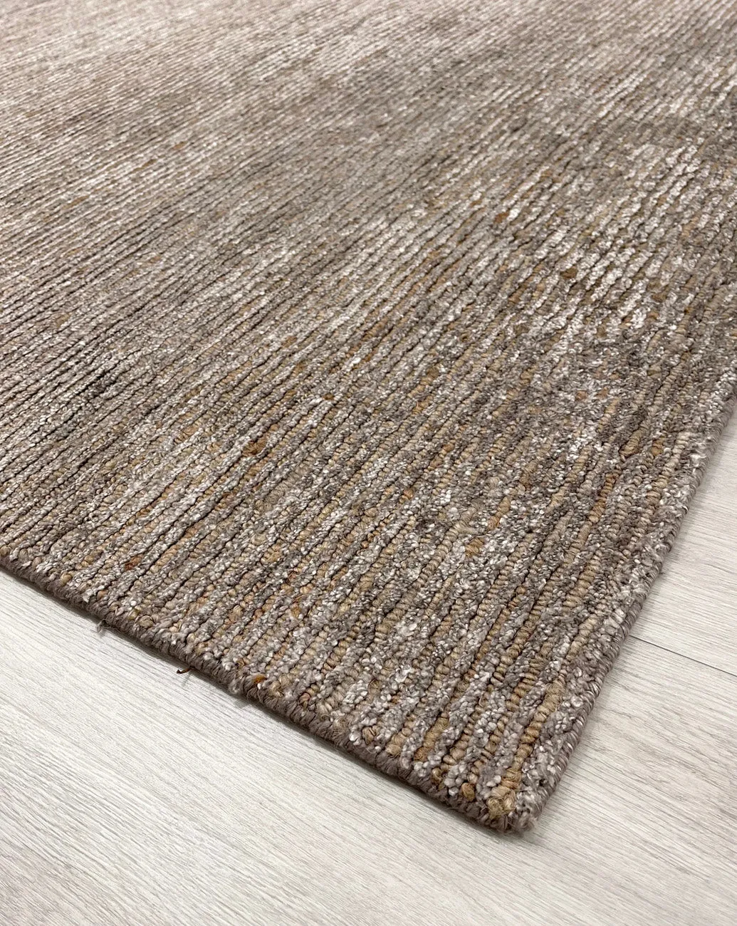 Jute Loop & Cut Brown
