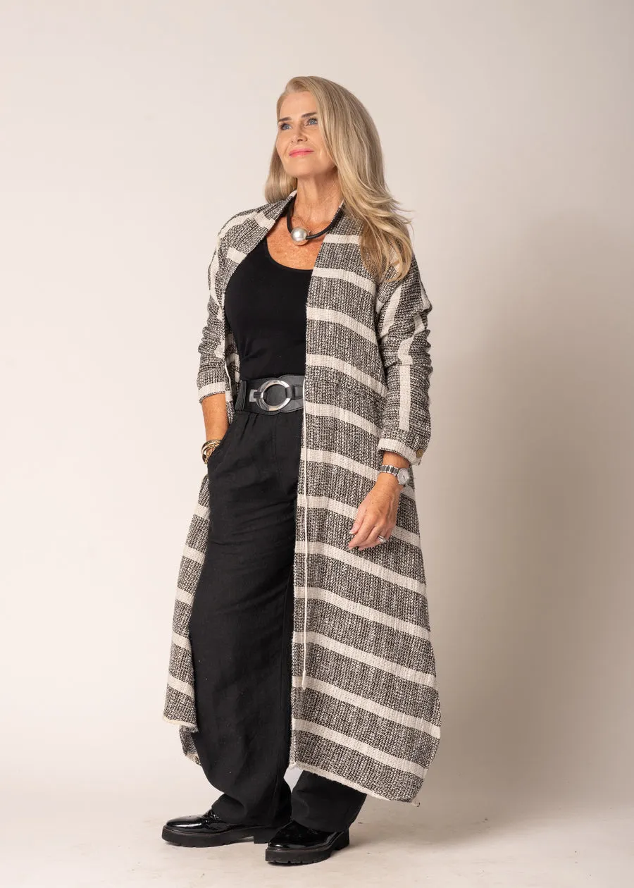 Kinsley Linen Jacket In Cream   Black - Imagine Fashion