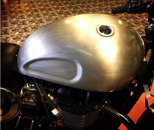 KM-TRG-004 Triumph Classic Tank