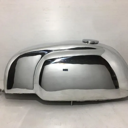 KM-TRG-008 Triumph Norton Tank