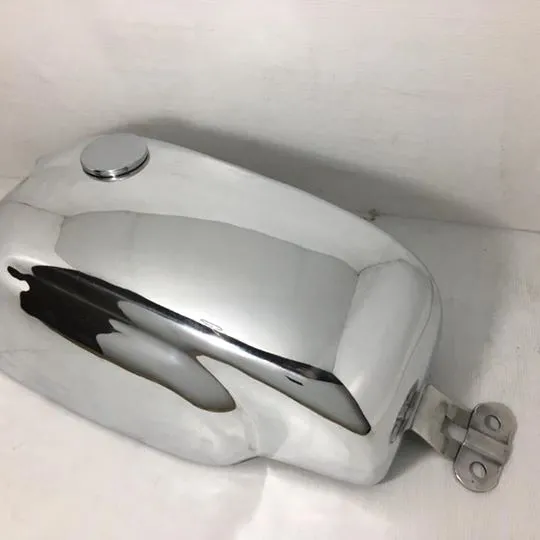 KM-TRG-008 Triumph Norton Tank
