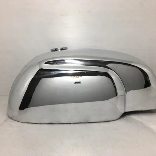 KM-TRG-008 Triumph Norton Tank