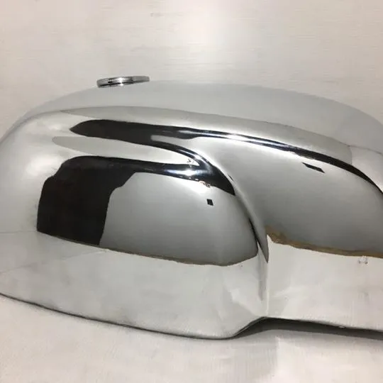 KM-TRG-008 Triumph Norton Tank