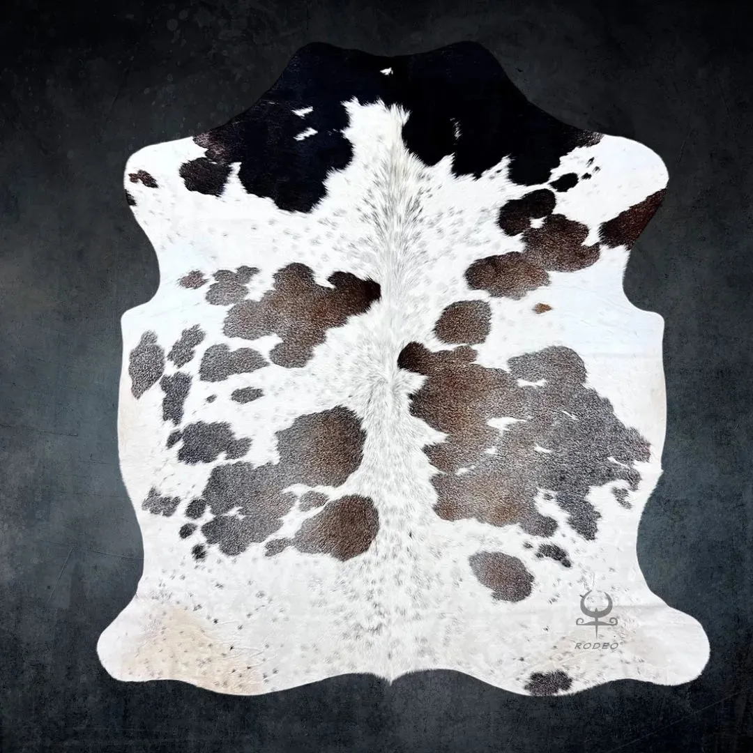 Large Cowhide Rug Size 5.8x 5.10 ft---5018